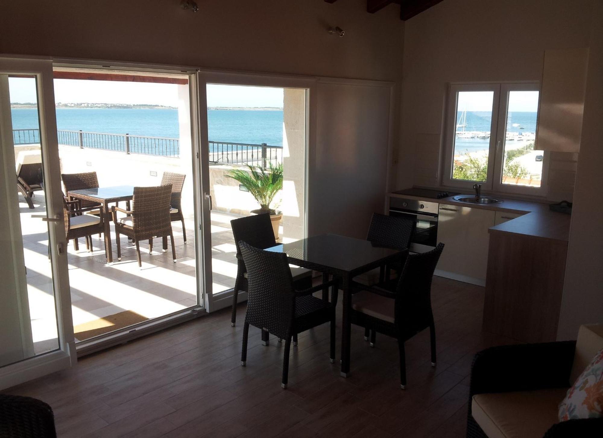 Sea View Apartments Nina Vrsi Kamer foto
