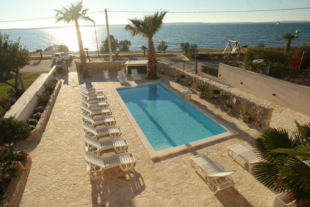 Sea View Apartments Nina Vrsi Buitenkant foto